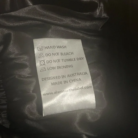 Alamour the Label Satin Pleated Bandeau Crop Top with Ties Size XS - Picture 8 of 8